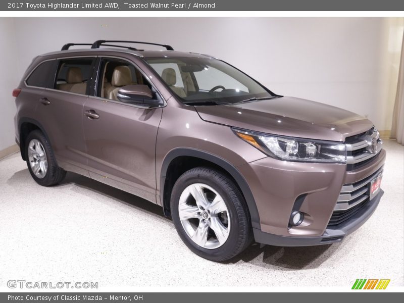 Toasted Walnut Pearl / Almond 2017 Toyota Highlander Limited AWD