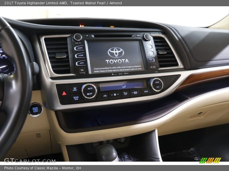 Toasted Walnut Pearl / Almond 2017 Toyota Highlander Limited AWD