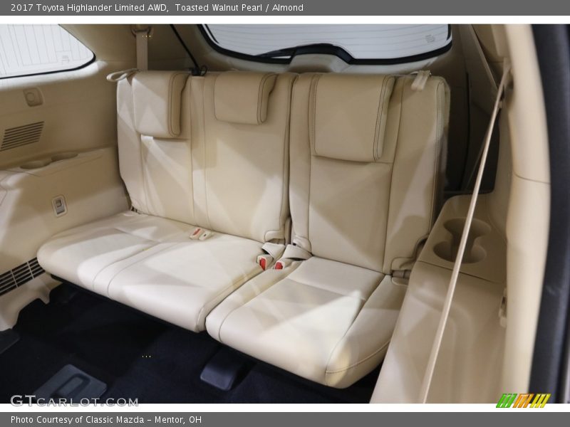 Toasted Walnut Pearl / Almond 2017 Toyota Highlander Limited AWD