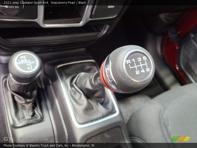  2021 Gladiator Sport 4x4 6 Speed Manual Shifter