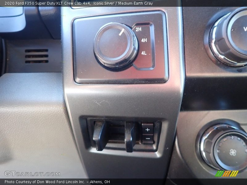 Iconic Silver / Medium Earth Gray 2020 Ford F350 Super Duty XLT Crew Cab 4x4