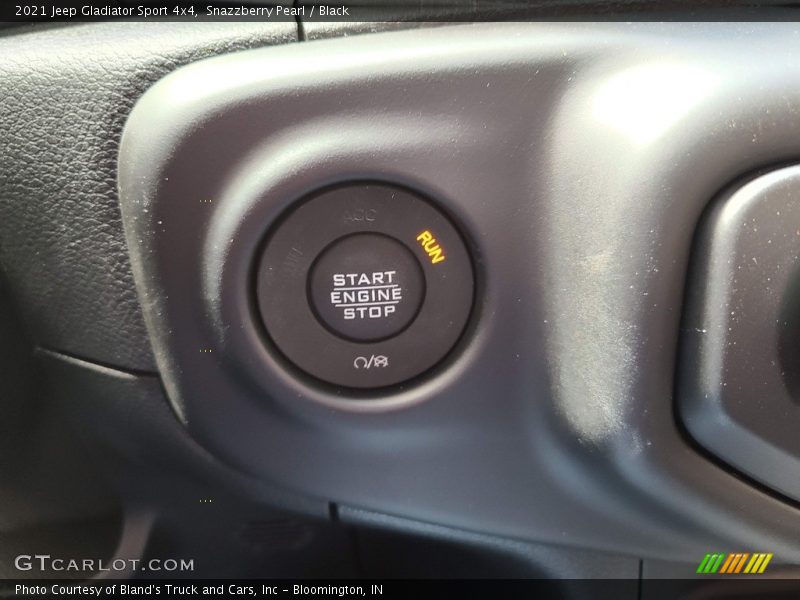 Snazzberry Pearl / Black 2021 Jeep Gladiator Sport 4x4