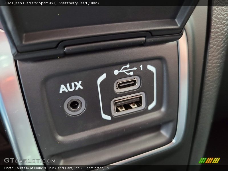 Snazzberry Pearl / Black 2021 Jeep Gladiator Sport 4x4