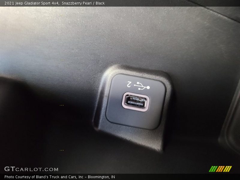 Snazzberry Pearl / Black 2021 Jeep Gladiator Sport 4x4