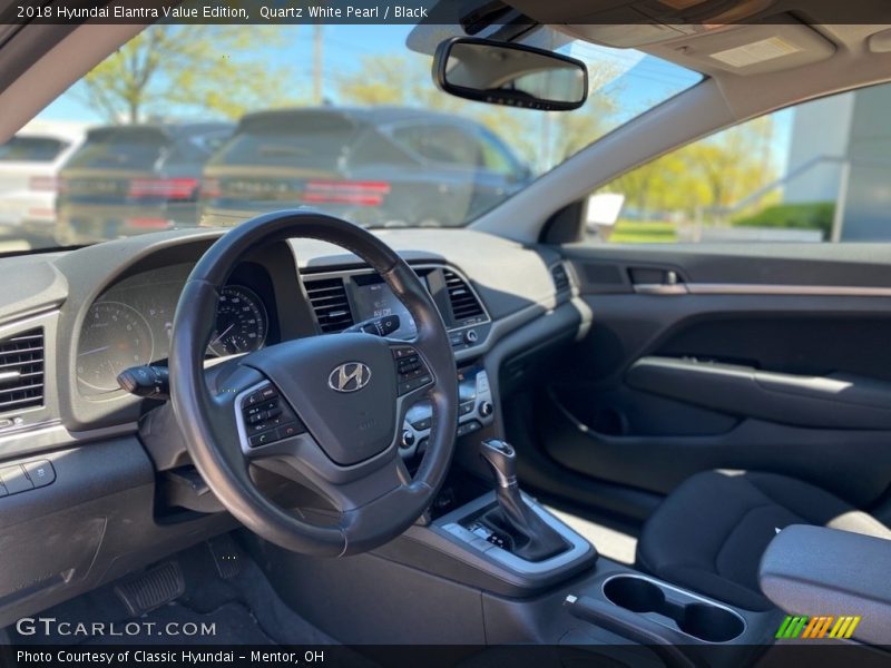 Quartz White Pearl / Black 2018 Hyundai Elantra Value Edition