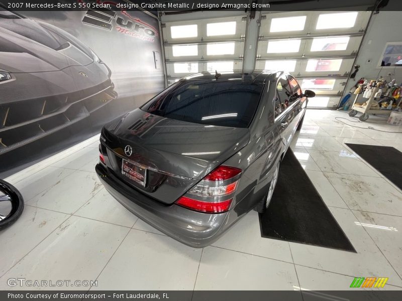 designo Graphite Metallic / designo Armagnac Brown 2007 Mercedes-Benz S 550 Sedan