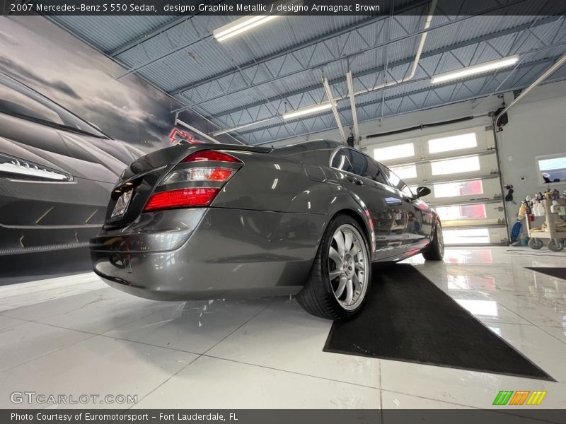 designo Graphite Metallic / designo Armagnac Brown 2007 Mercedes-Benz S 550 Sedan