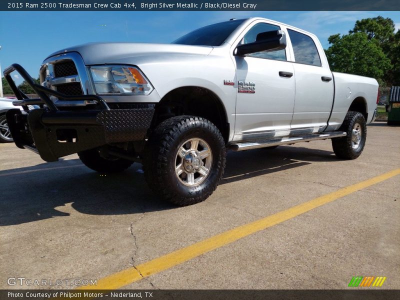 Front 3/4 View of 2015 2500 Tradesman Crew Cab 4x4