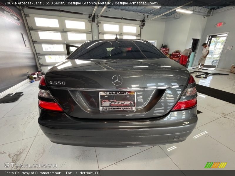 designo Graphite Metallic / designo Armagnac Brown 2007 Mercedes-Benz S 550 Sedan