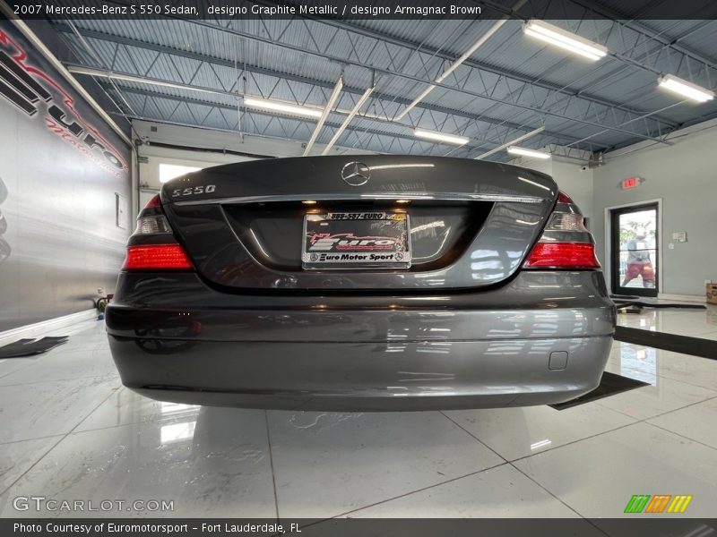designo Graphite Metallic / designo Armagnac Brown 2007 Mercedes-Benz S 550 Sedan