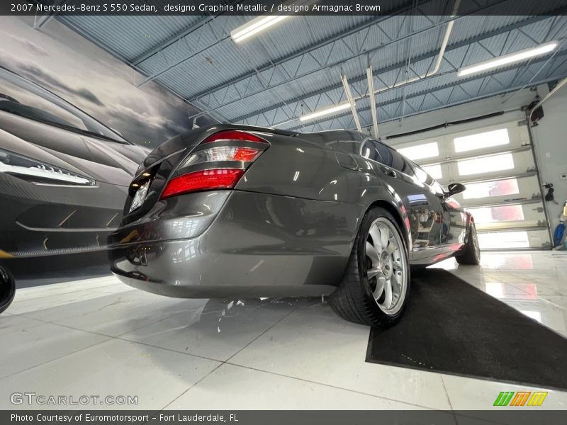 designo Graphite Metallic / designo Armagnac Brown 2007 Mercedes-Benz S 550 Sedan