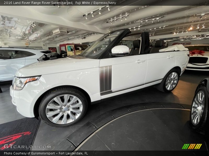 Fuji White / Espresso/Ivory 2016 Land Rover Range Rover Supercharged