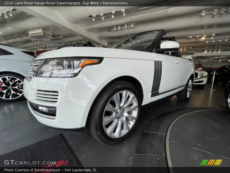 Fuji White / Espresso/Ivory 2016 Land Rover Range Rover Supercharged