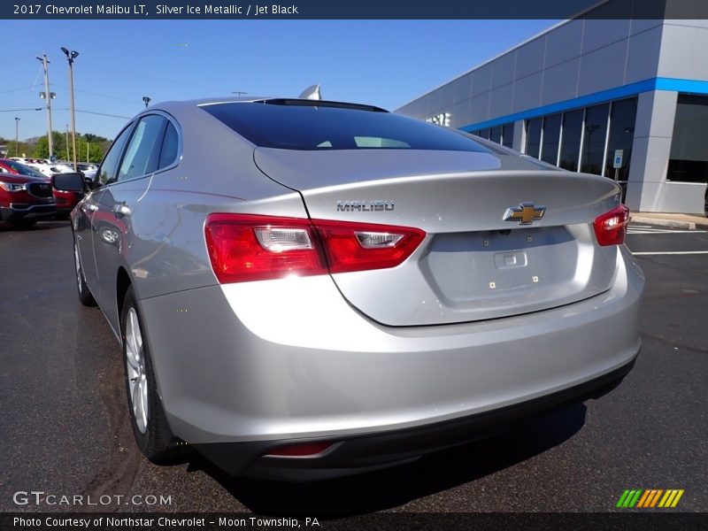 Silver Ice Metallic / Jet Black 2017 Chevrolet Malibu LT