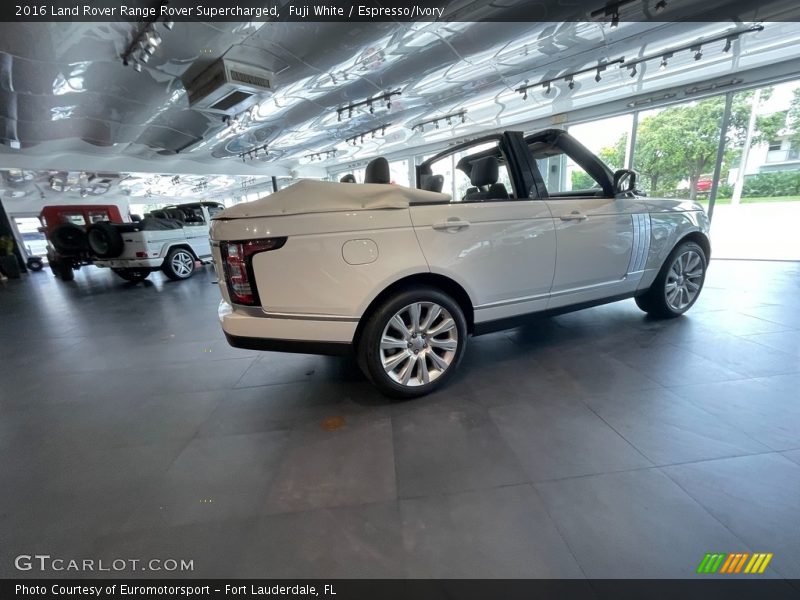 Fuji White / Espresso/Ivory 2016 Land Rover Range Rover Supercharged