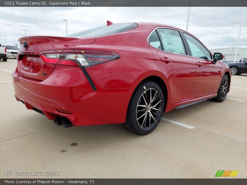 Supersonic Red / Black 2021 Toyota Camry SE