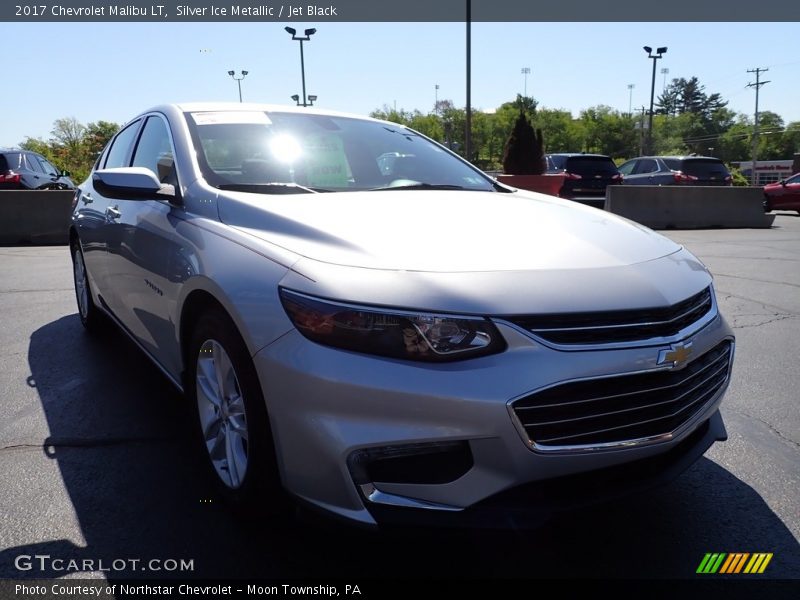 Silver Ice Metallic / Jet Black 2017 Chevrolet Malibu LT