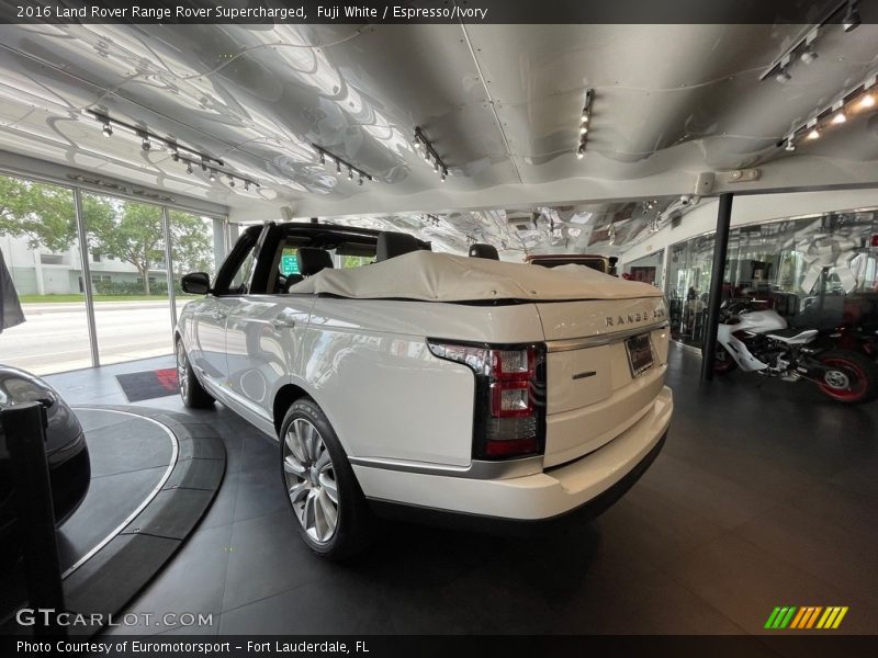 Fuji White / Espresso/Ivory 2016 Land Rover Range Rover Supercharged