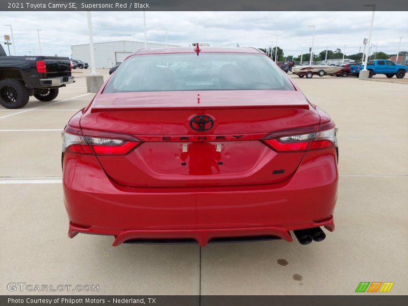 Supersonic Red / Black 2021 Toyota Camry SE