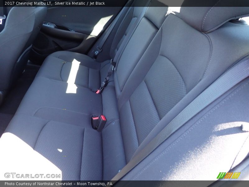 Silver Ice Metallic / Jet Black 2017 Chevrolet Malibu LT