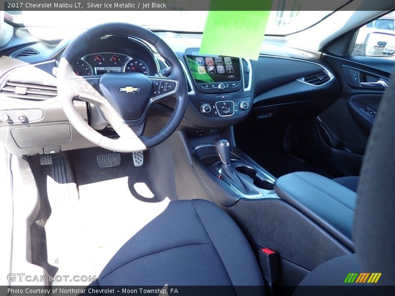 Silver Ice Metallic / Jet Black 2017 Chevrolet Malibu LT
