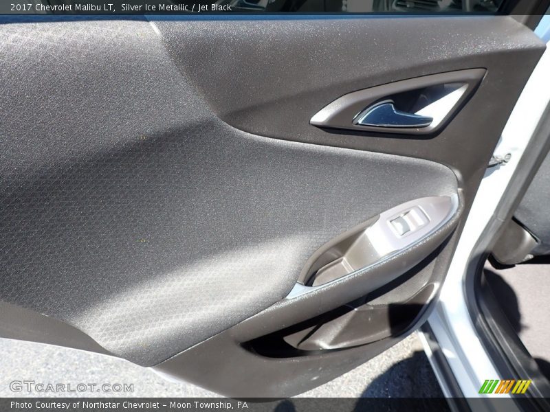 Silver Ice Metallic / Jet Black 2017 Chevrolet Malibu LT