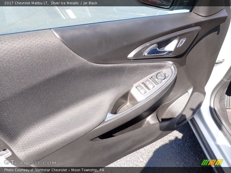 Silver Ice Metallic / Jet Black 2017 Chevrolet Malibu LT