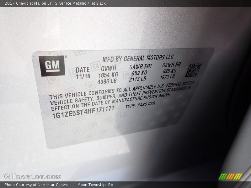 Silver Ice Metallic / Jet Black 2017 Chevrolet Malibu LT