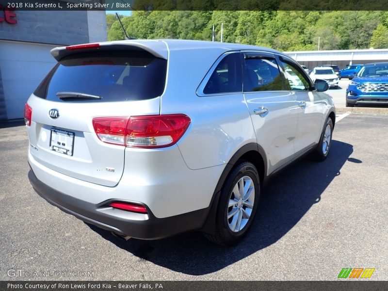 Sparkling Silver / Black 2018 Kia Sorento L