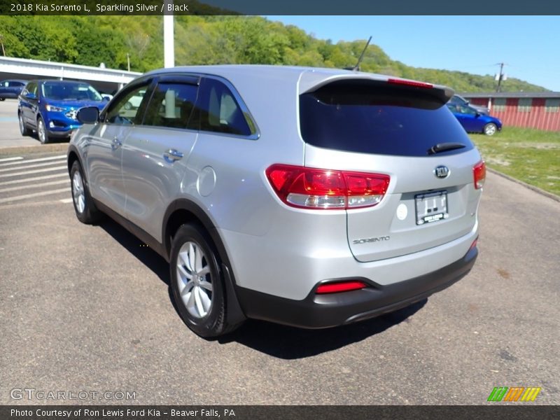 Sparkling Silver / Black 2018 Kia Sorento L