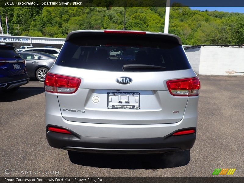 Sparkling Silver / Black 2018 Kia Sorento L