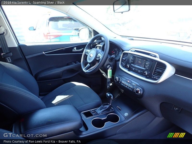 Sparkling Silver / Black 2018 Kia Sorento L