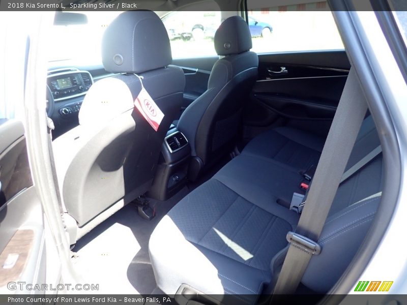 Sparkling Silver / Black 2018 Kia Sorento L
