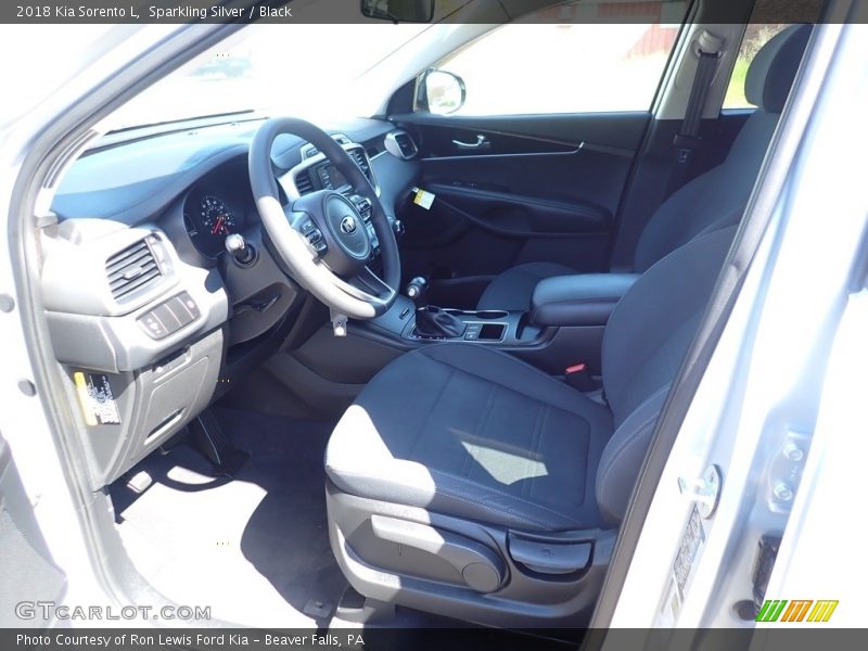 Sparkling Silver / Black 2018 Kia Sorento L