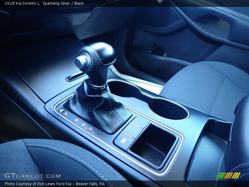 Sparkling Silver / Black 2018 Kia Sorento L