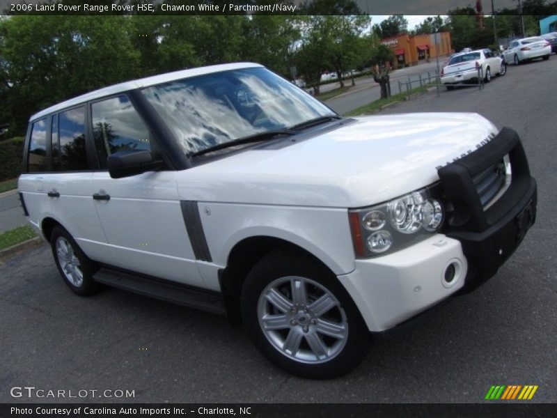 Chawton White / Parchment/Navy 2006 Land Rover Range Rover HSE
