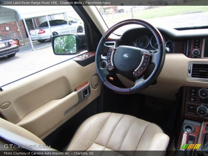 Chawton White / Parchment/Navy 2006 Land Rover Range Rover HSE