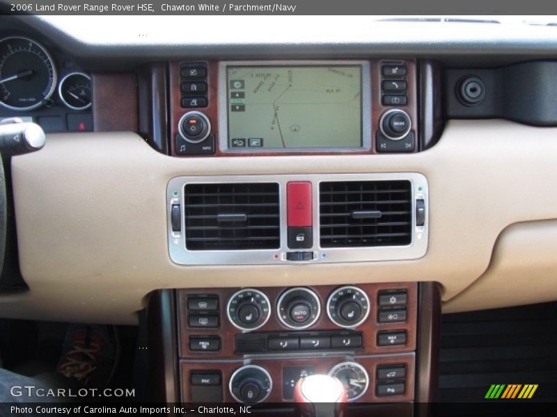 Chawton White / Parchment/Navy 2006 Land Rover Range Rover HSE