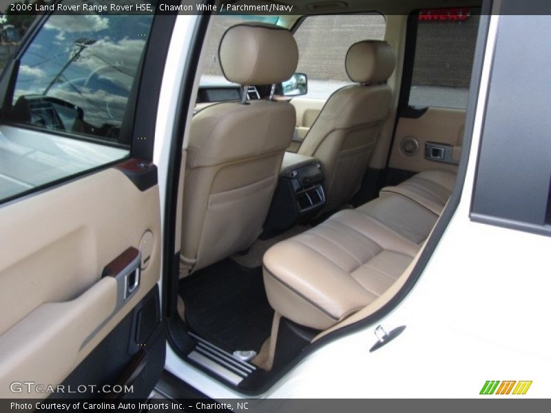 Chawton White / Parchment/Navy 2006 Land Rover Range Rover HSE