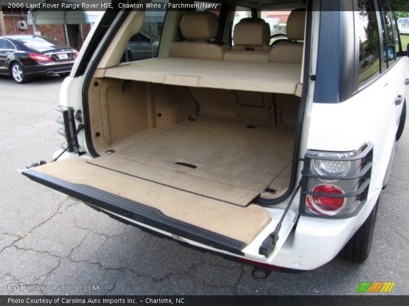 Chawton White / Parchment/Navy 2006 Land Rover Range Rover HSE