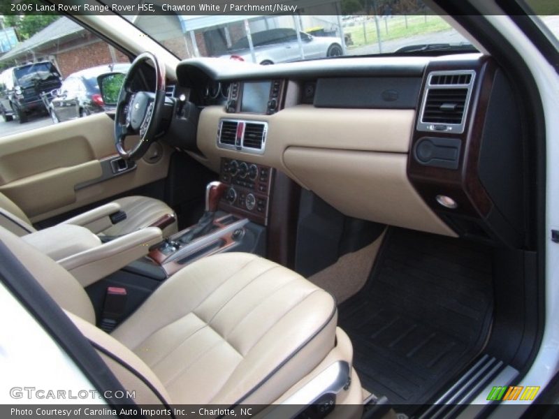 Chawton White / Parchment/Navy 2006 Land Rover Range Rover HSE
