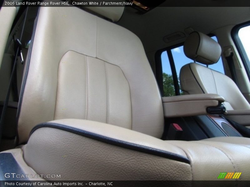 Chawton White / Parchment/Navy 2006 Land Rover Range Rover HSE