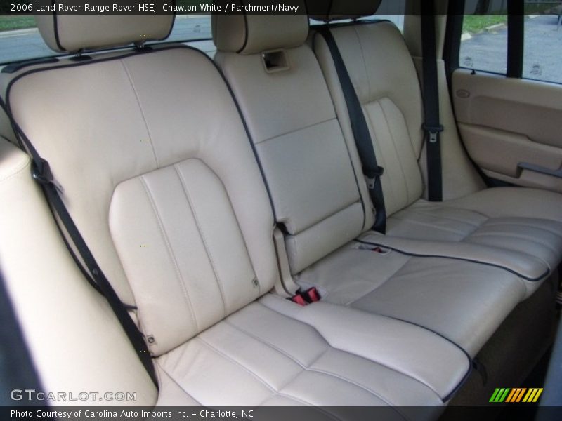Chawton White / Parchment/Navy 2006 Land Rover Range Rover HSE