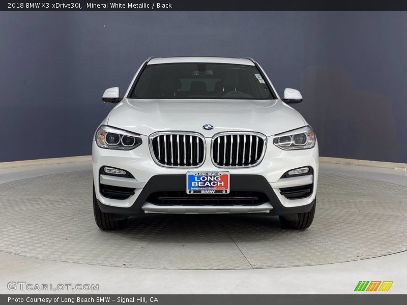 Mineral White Metallic / Black 2018 BMW X3 xDrive30i