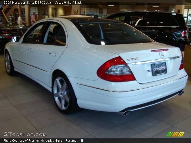 Arctic White / Black 2009 Mercedes-Benz E 350 Sedan