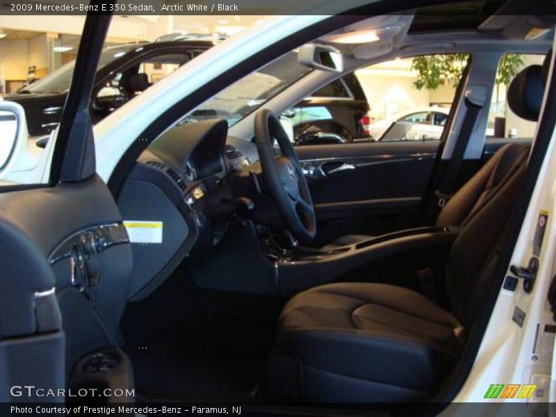 Arctic White / Black 2009 Mercedes-Benz E 350 Sedan