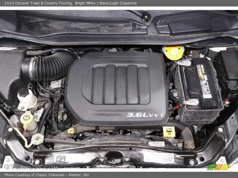 Bright White / Black/Light Graystone 2014 Chrysler Town & Country Touring