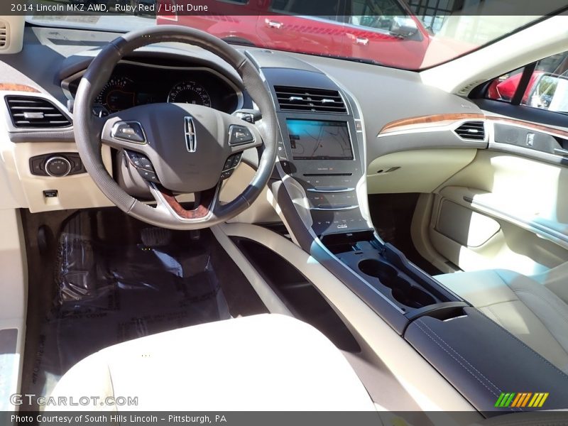 Dashboard of 2014 MKZ AWD