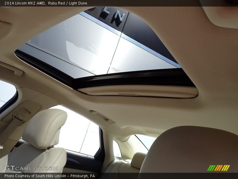 Sunroof of 2014 MKZ AWD
