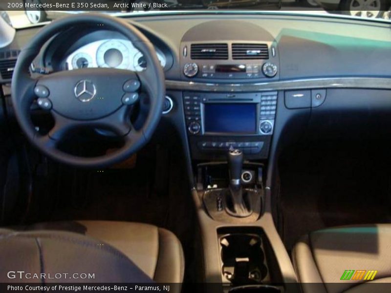Arctic White / Black 2009 Mercedes-Benz E 350 Sedan